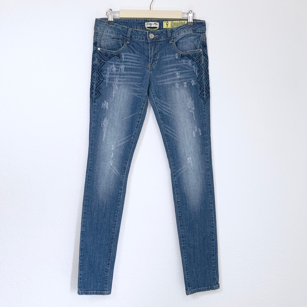 Indigo Rein Embroidered Skinny Jean